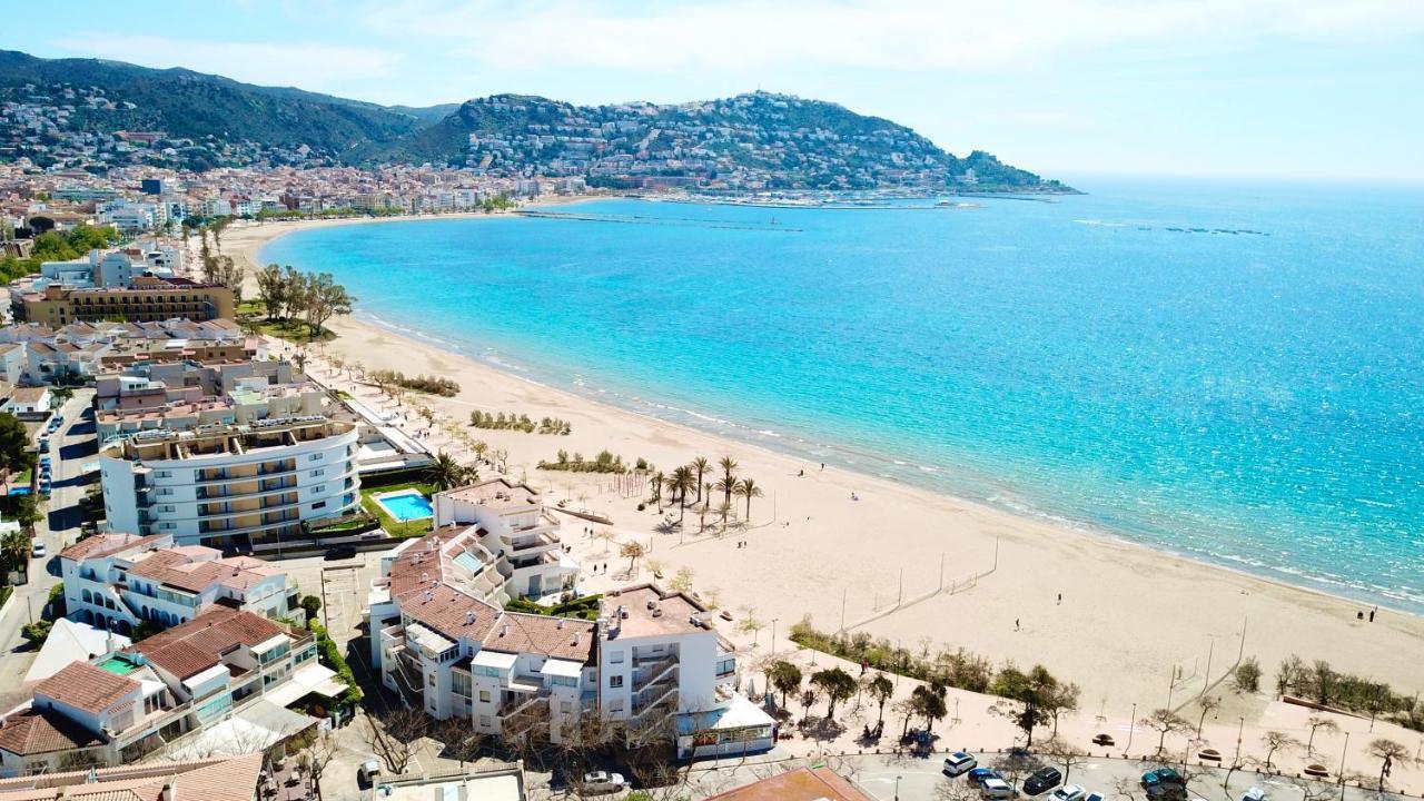 Roses Beach المظهر الخارجي الصورة